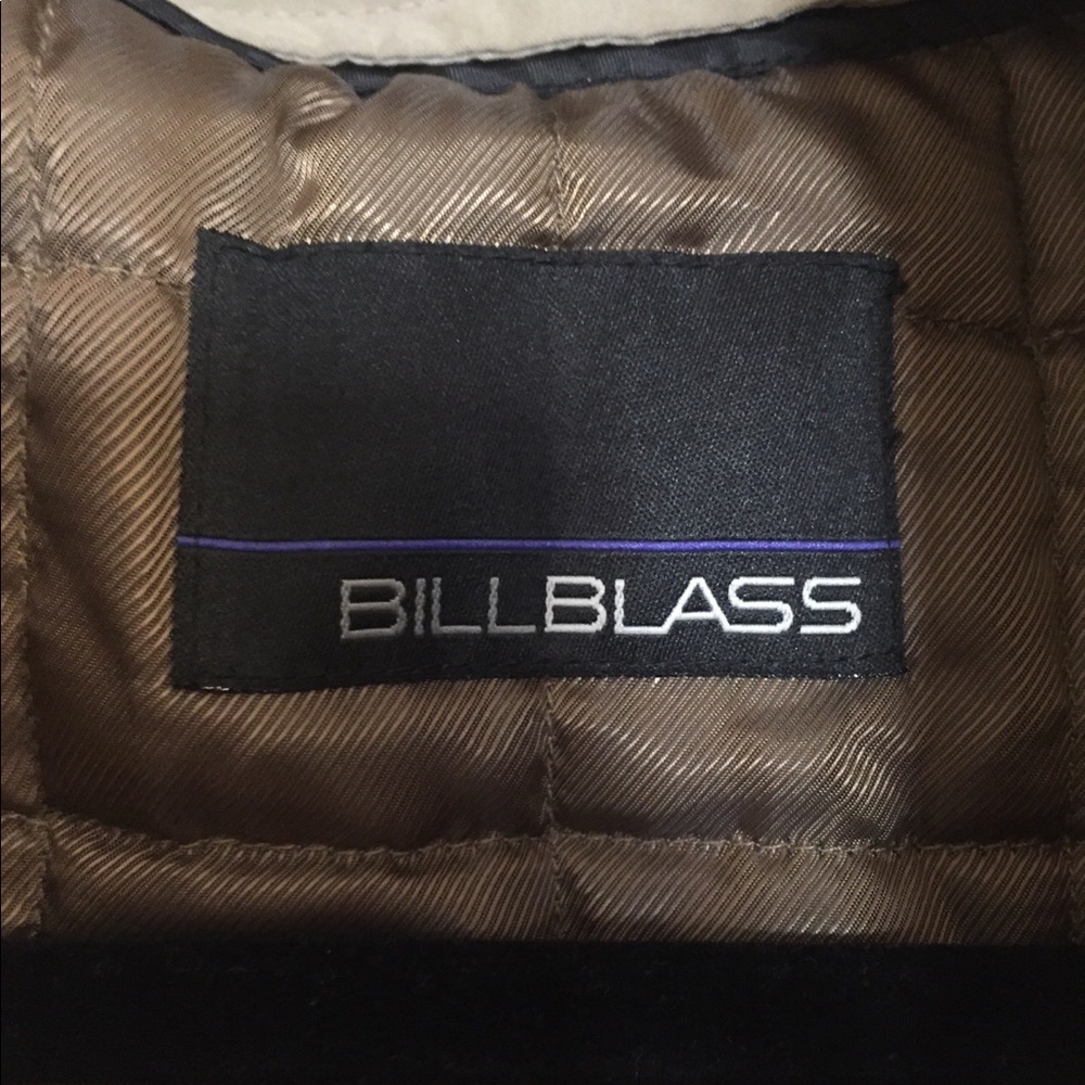 5/$10-Men’s Bill Blass trench coat size 42 short - Picture 4 of 8